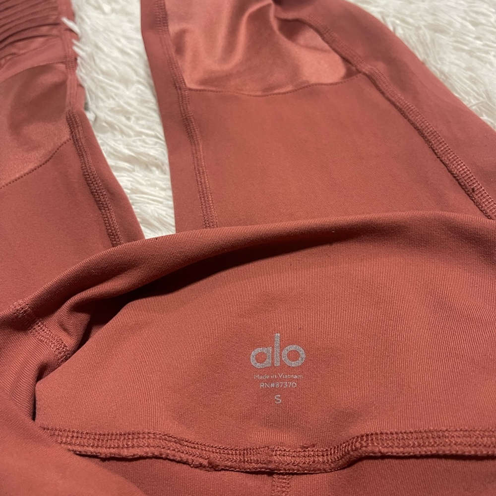 ALO" Yoga Moto Leggings -High Waist - Picture 16 of 16